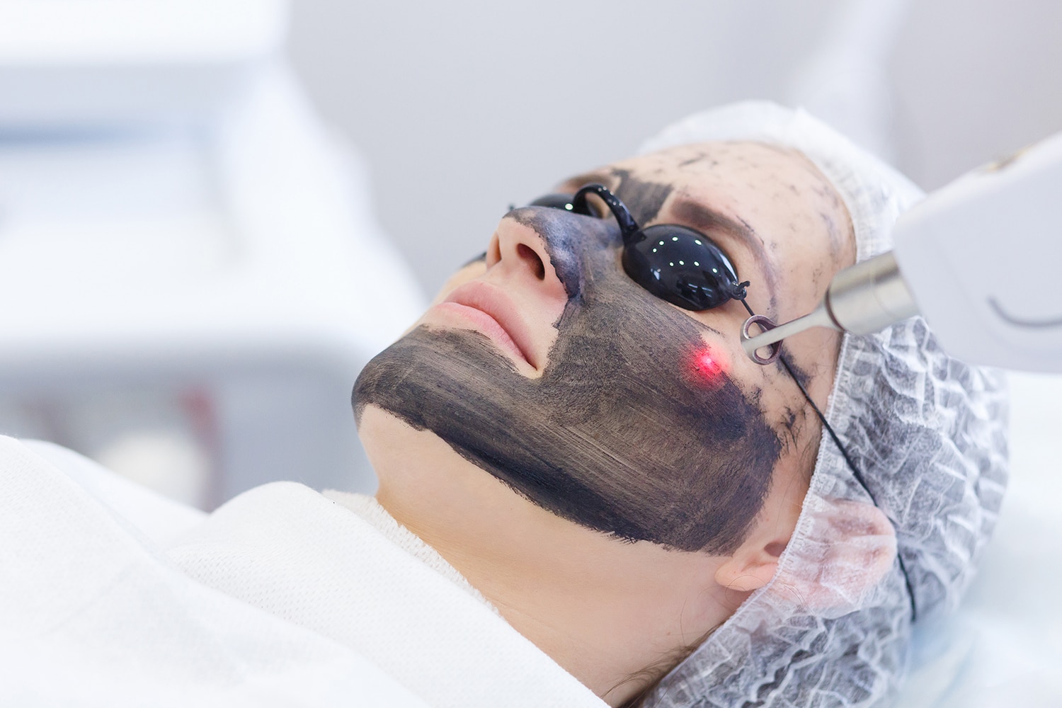 face peeling procedure in a beauty salon